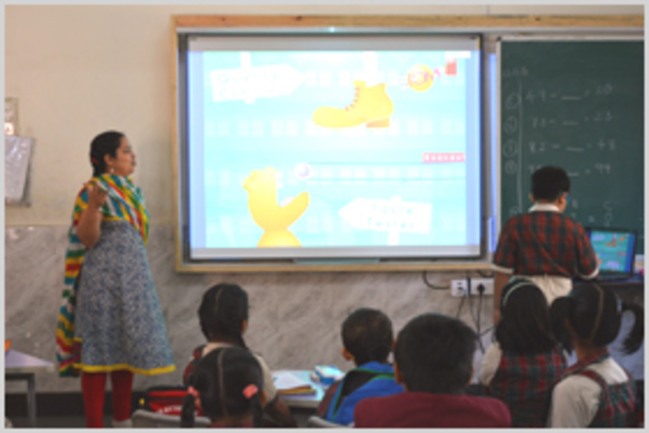 Smt Sandraben Shroff Gnyan Dham School-Digital Classroom