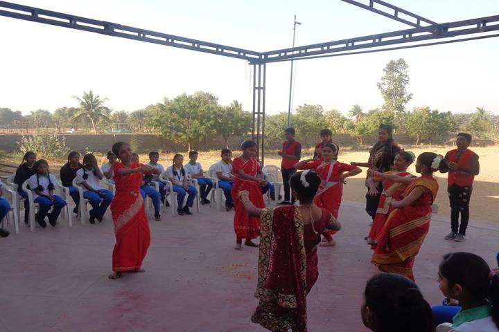 St Thomas School-Dance