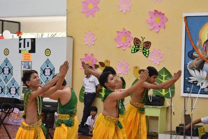 Tapovan International School-Dance