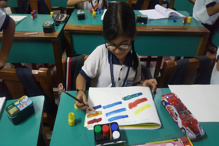Tapti Valley International School-Drawing