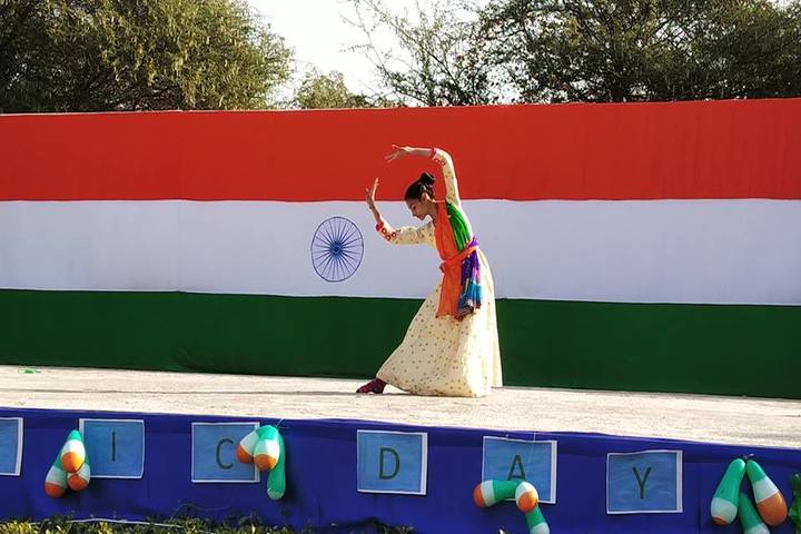 The Mothers International School-Republicday Dance