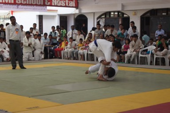 Urmi School-Karate