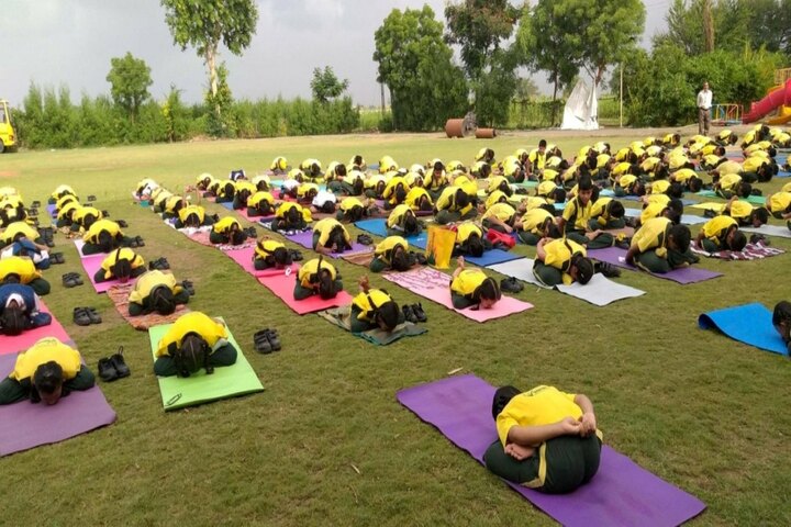 Vibrant School Of Excellence-Yoga Day