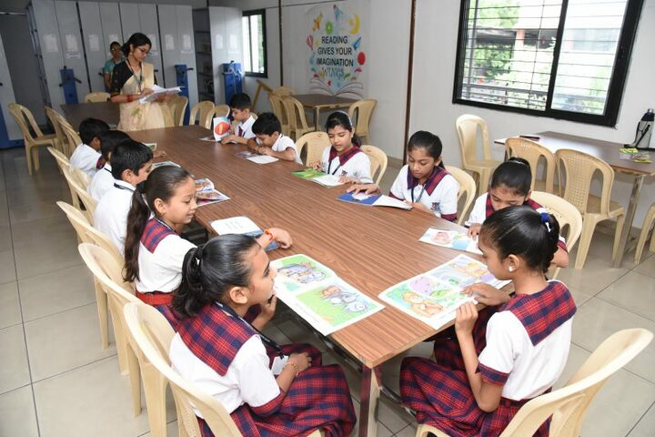 Vishvaniketan Shanti Asiatic School-Studying Area