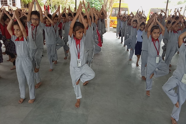 Zen School-Yoga Day
