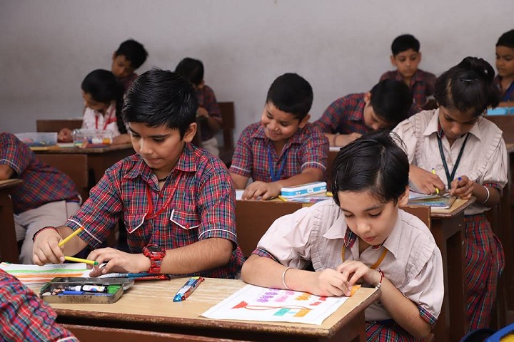 A K Dav Public School-Classroom