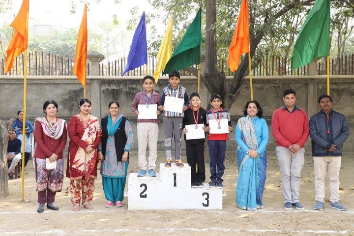 A K Dav Public School-presentation party