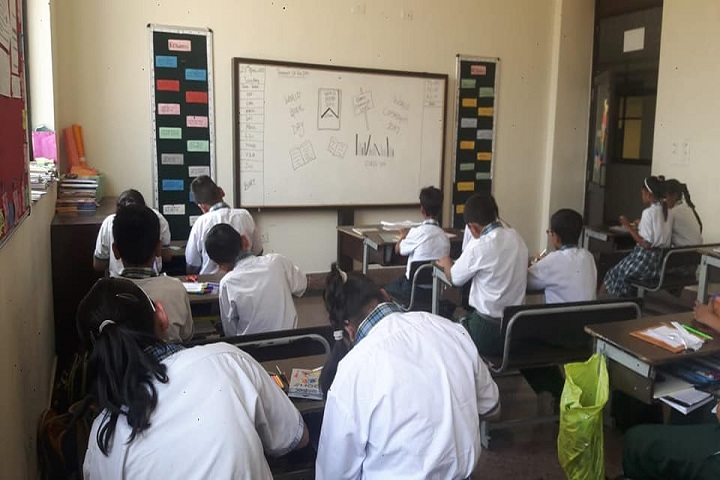 Aakash International School-Classroom-2