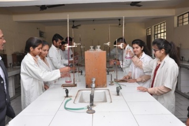 Aggarwal Public School-Chemistry Lab
