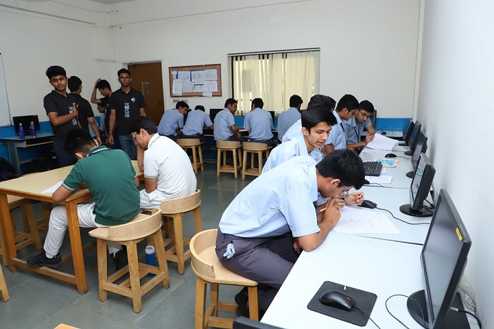 Amity International School-Computer Lab