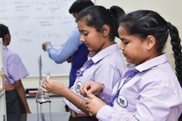 Apollo International School-Physics Laboratory