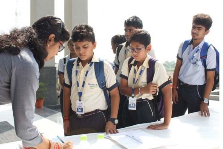 Apollo International School-Quiz Activity