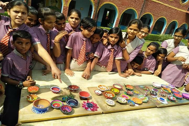 Arya Senior Secondary School- Art and Craft