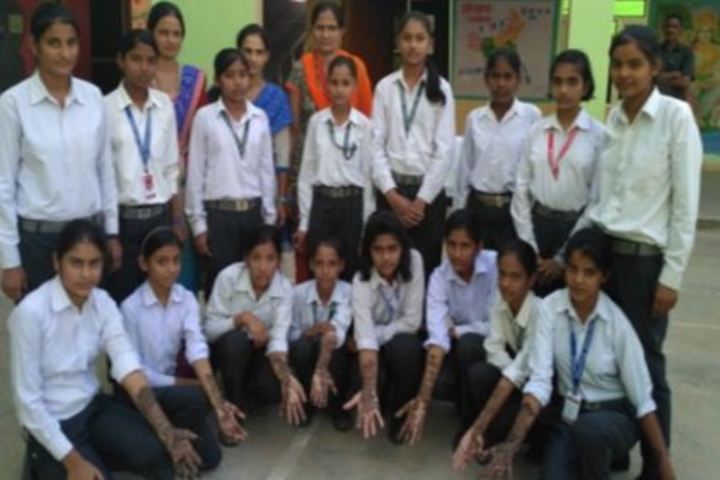 B R Gyan Deep Senior Secondary School-Group Photo