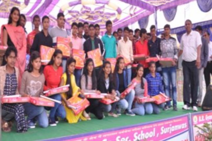 B R Gyan Deep Senior Secondary School-Prize Distribution