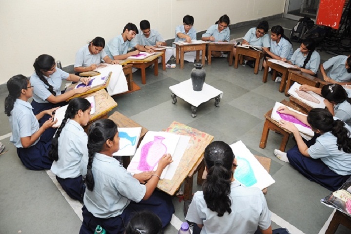Blue Bells Model School-Arts