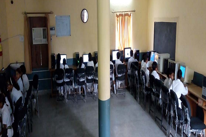 Brahamleen Swami Amar Devji Memorial Panch Tirth Public School-IT Lab