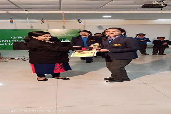 Brilliance World School- prize distribution