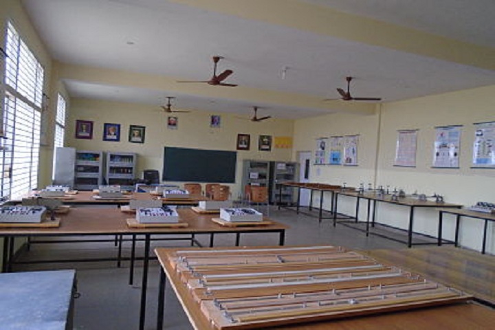 C D Foundation Of Education-Physics Lab