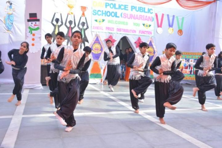 D A V Police Public School-Dance Activity