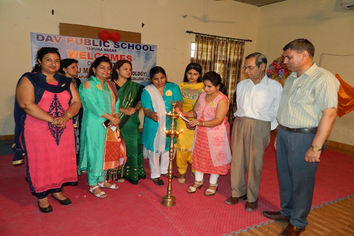 DAV Public School-Mothers day
