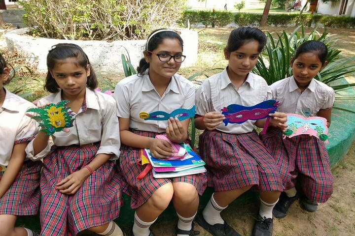 D A V Public School-Art And Craft