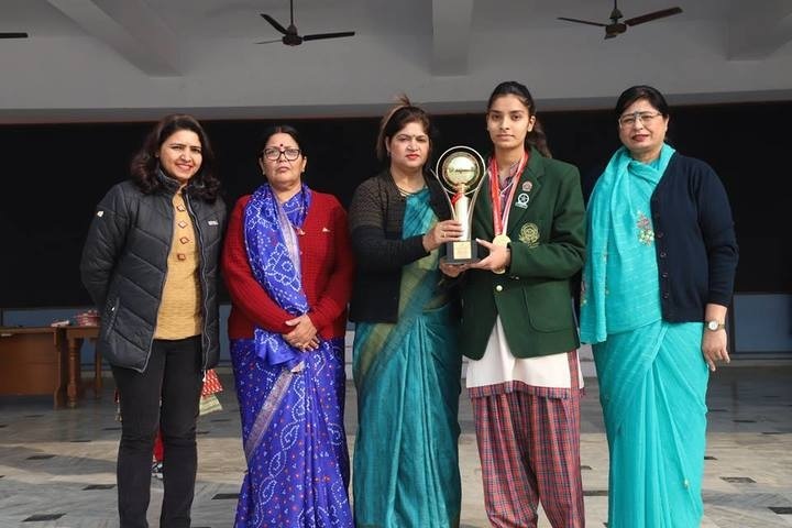 DAV Public School-Shooting Champion Trophy