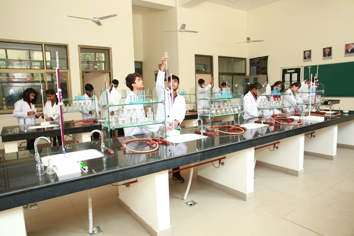 DAV Public School-Chemistry Lab