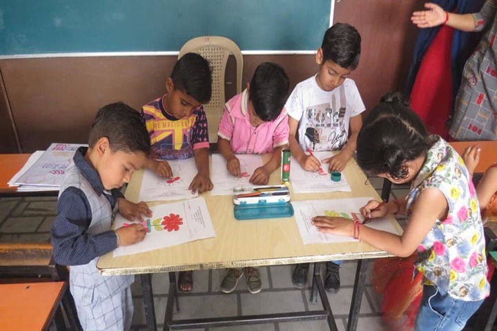 Daffodil Public School-Art room