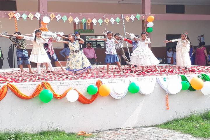 Daffodil Public School-Dance