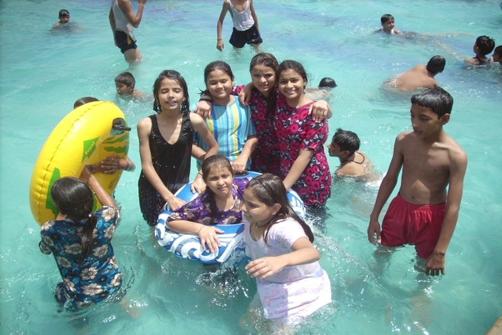 Daffodils Public School-Swimming Pool