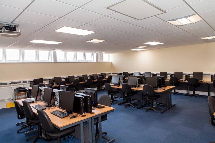 Dalamwala Public School-Computer Lab