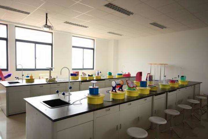 Dalamwala Public School-Lab