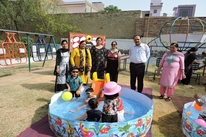 Dav Centenary Public School Sirsa-Kids Parks