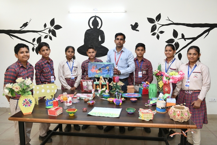 Dav Police Public School-Art room