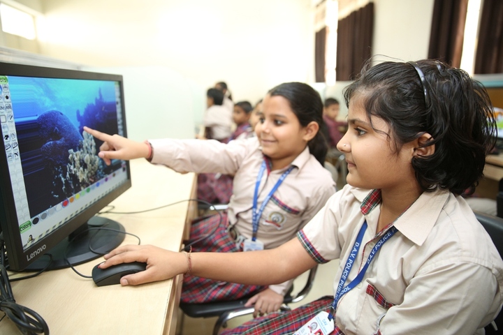 Dav Police Public School-Computer Lab
