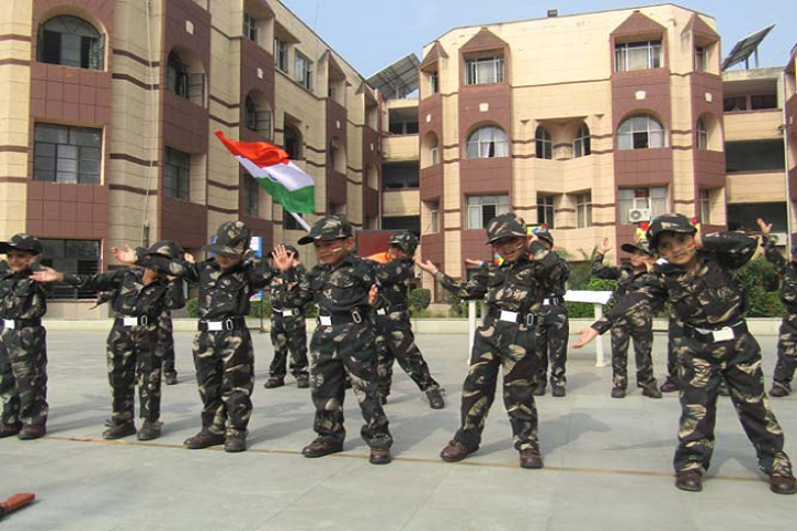 Dav Public School-Independence day celebrations