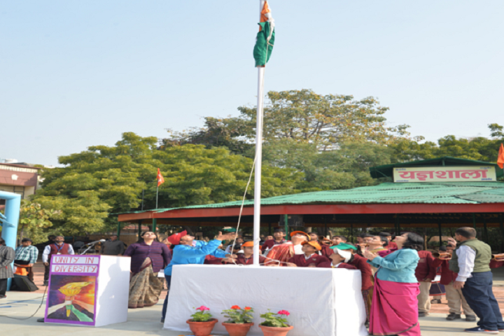 Dav Public School-Flag Hosting