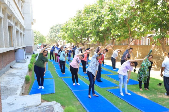 Dav Public School-Yoga