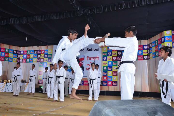 Dayanand Senior Secondary School-Karate