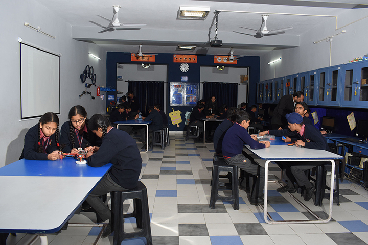 Dc Model High School-3D Lab