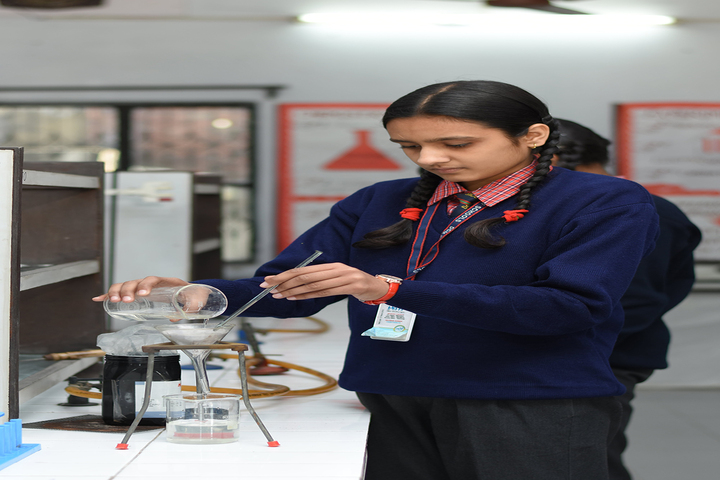 Dc Model High School-Chemistry Lab