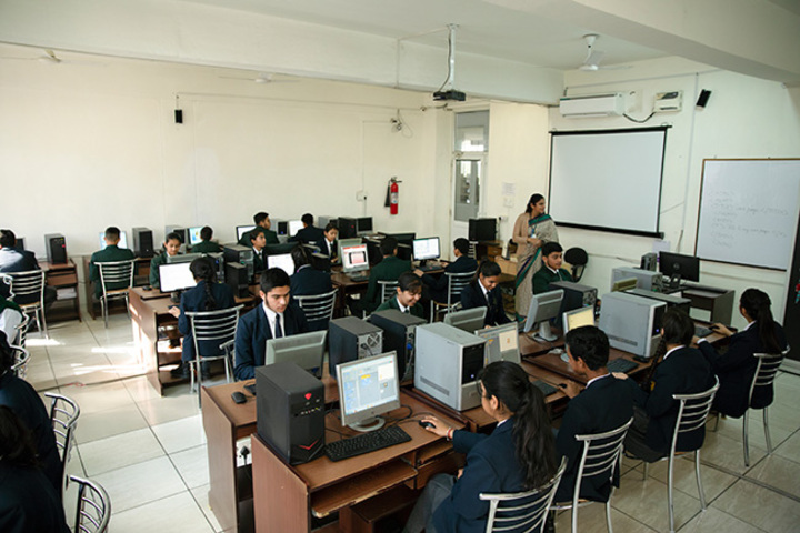 Delhi Public School-Computer Lab