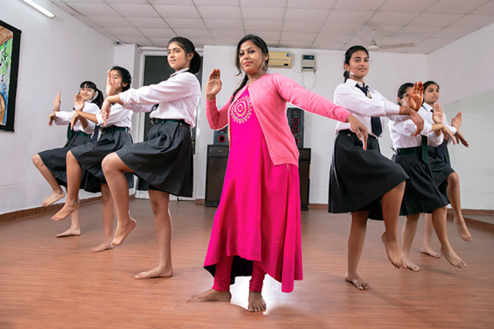 Delhi Public School-Dance Class