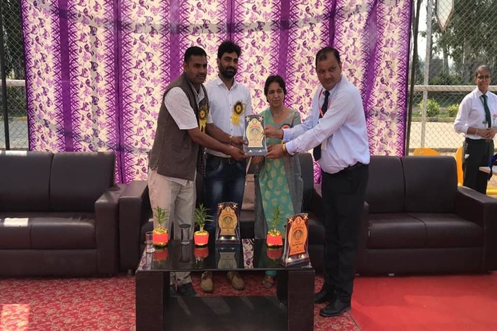 Delhi Public School-Prize Distribution