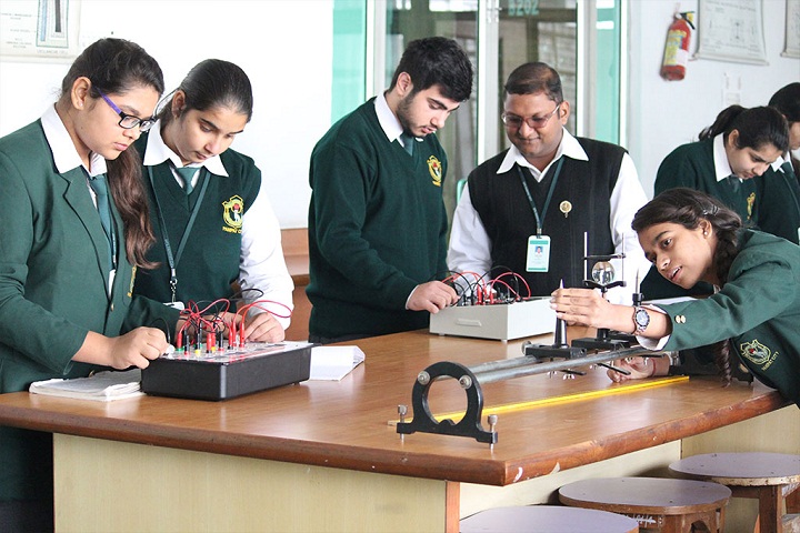 Delhi Public School-Physics Lab