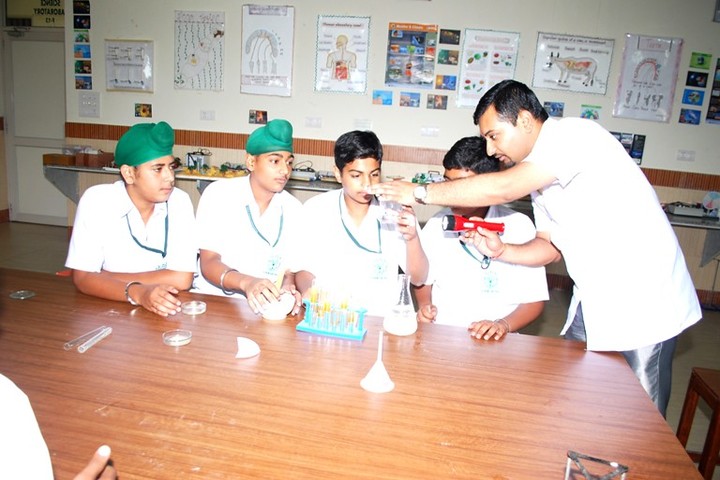 Delhi Public School-Science Lab