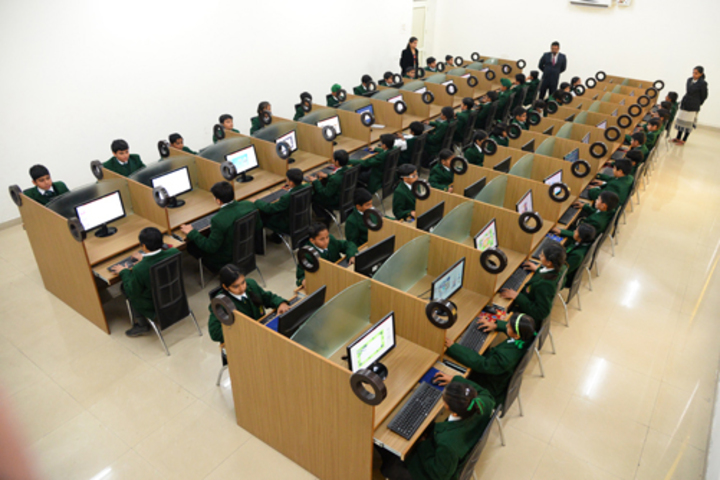Delhi Public School-Computer Lab