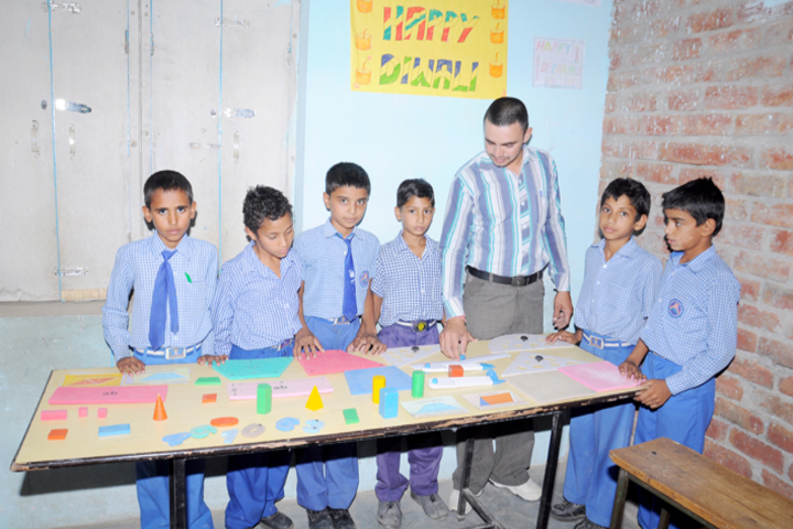 Diamond Valley Senior Secondary School-Art room
