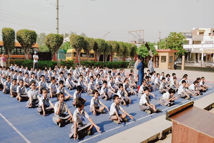 Euro Inertnational School-Yoga